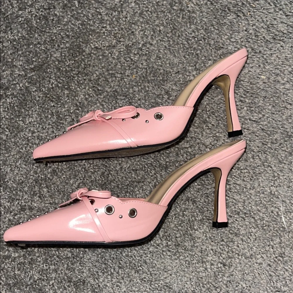 Elegant Pink Women's Heels - Picture 2 of 4